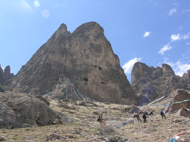 High cliffs and towers of limestone at Dungkar 