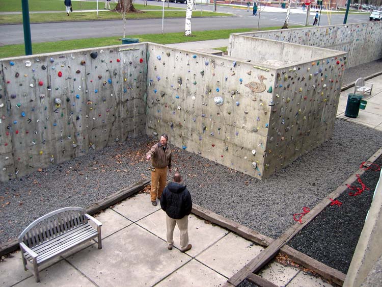 outdoor wall figure